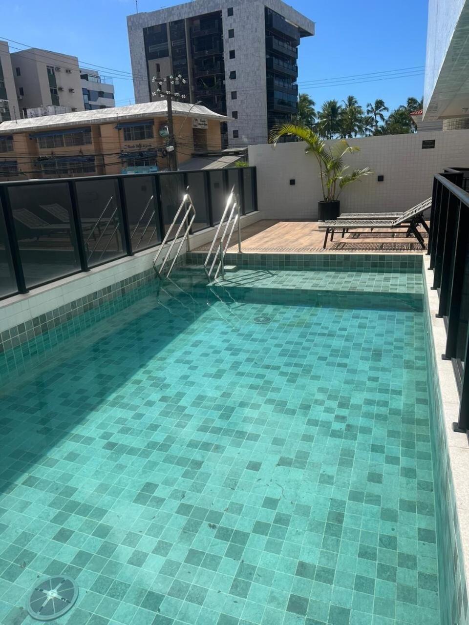 High 206 Ponta Apartamento *